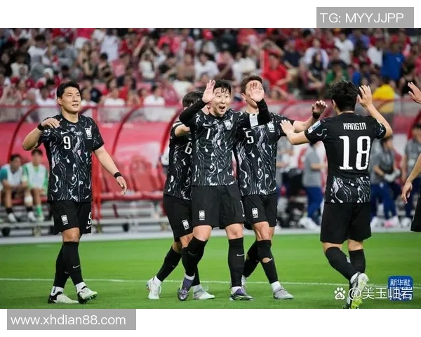 新加坡足球队员中有哪些备受瞩目的球星与潜力新秀